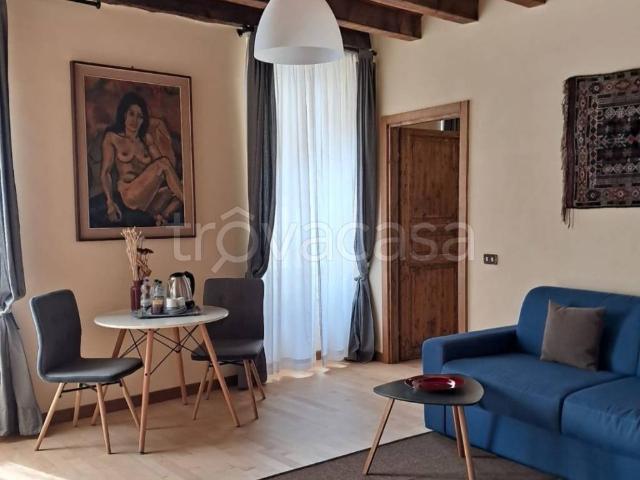 Appartamento in affitto a Comunità Montana Parco Alto Garda bresciano, Salò