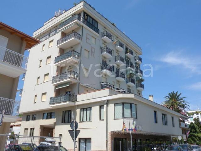 Appartamento in affitto a Ragnola, Marche