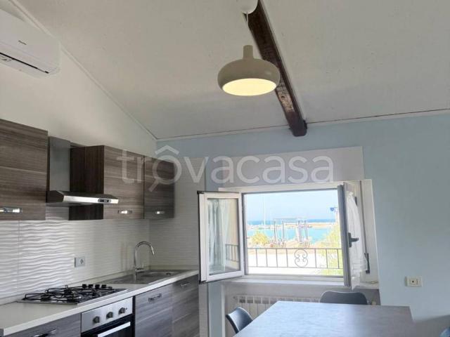 Appartamento in affitto a Marina centro, Marche