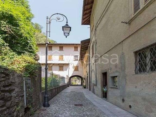 Appartamento in affitto a Comunità Montana della Valle Brembana, San Giovanni Bianco