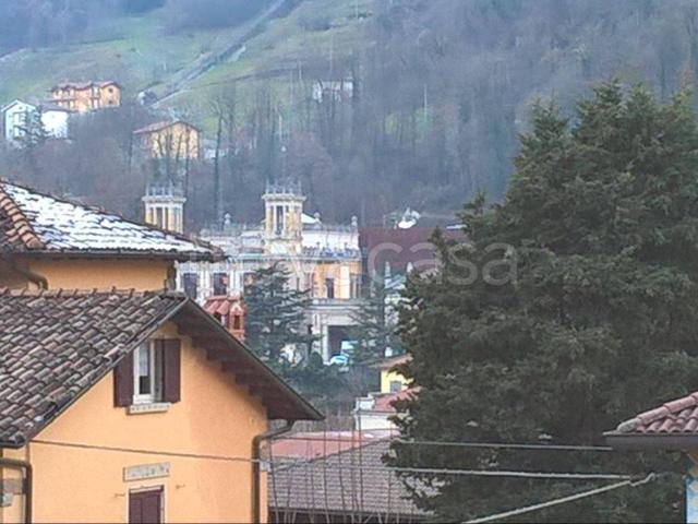 Appartamento in affitto a Comunità Montana della Valle Brembana, San Pellegrino Terme
