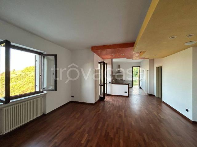 Appartamento in affitto a Gargagnago, Sant'Ambrogio di Valpolicella