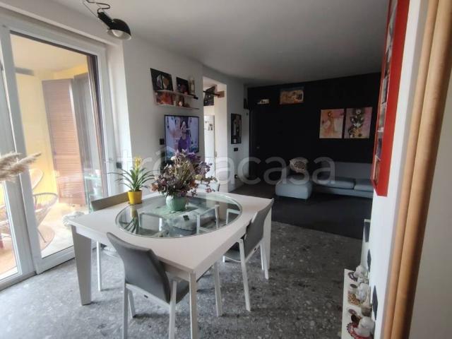 Appartamento in affitto a Lavanderie, Segrate