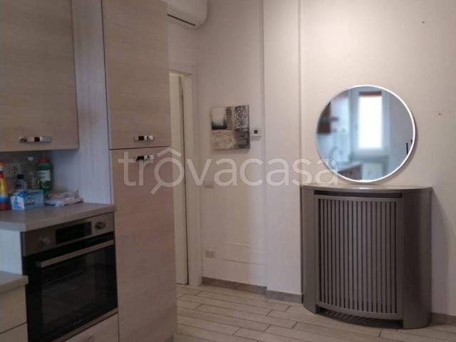 Appartamento in affitto a Rovagnasco, Segrate