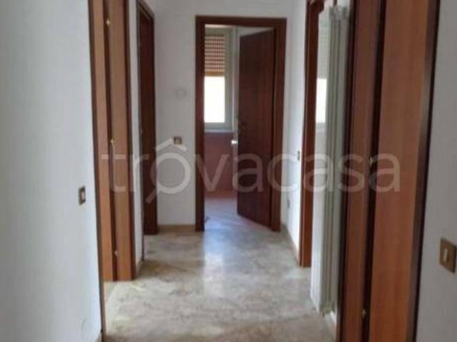 Appartamento in affitto a Solaro, Lombardia