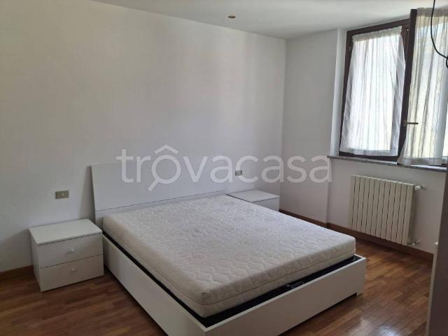 Appartamento in affitto a Solaro, Lombardia