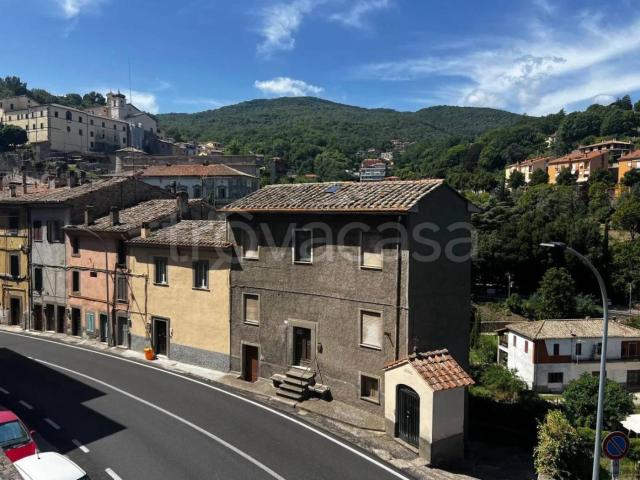 Appartamento in affitto a Soriano Nel Cimino, Lazio