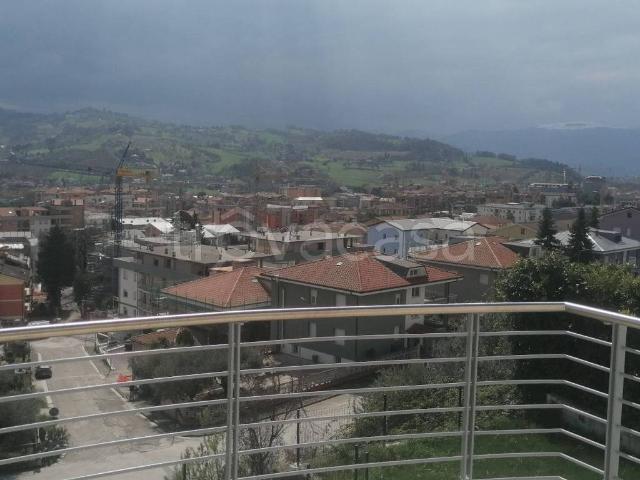 Appartamento in affitto a Marche, Macerata