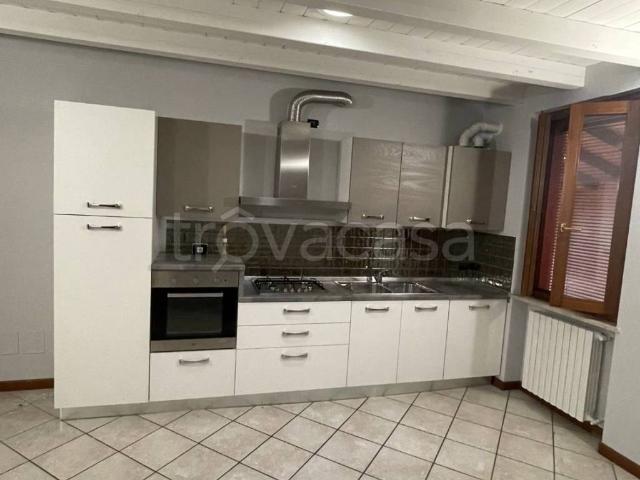 Appartamento in affitto a Torbole Casaglia, Lombardia