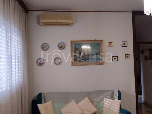 Appartamento in affitto a Tradate, Lombardia