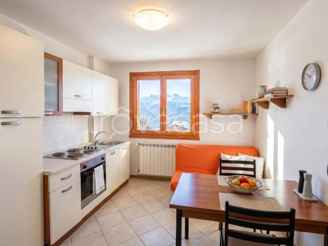 Appartamento in affitto a Comunità Montana della Valle Brembana, Valleve