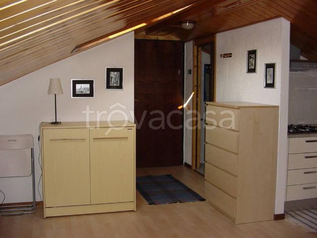 Appartamento in affitto a Motta, Varese
