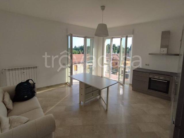 Appartamento in affitto a Varese, Lombardia