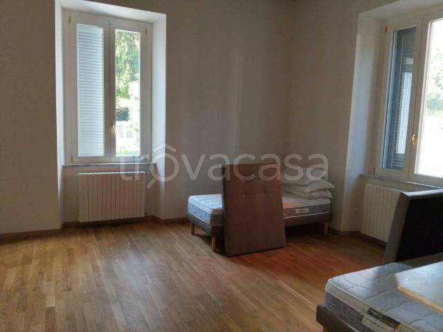 Appartamento in affitto a Biumo Superiore, Varese