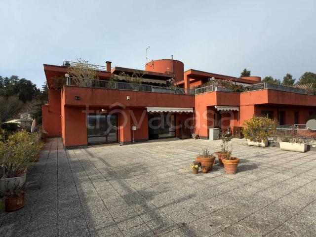 Appartamento in affitto a Biumo Superiore, Varese