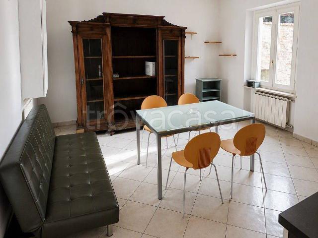 Appartamento in affitto a Brut Fond, Vercelli