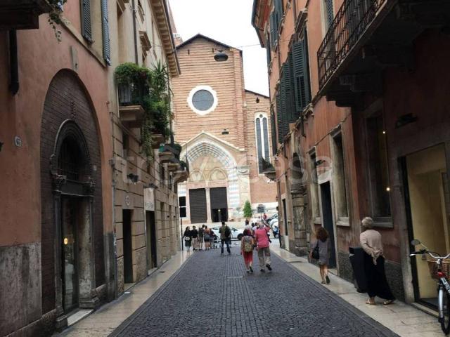 Appartamento in affitto a Centro storico, Brenzone