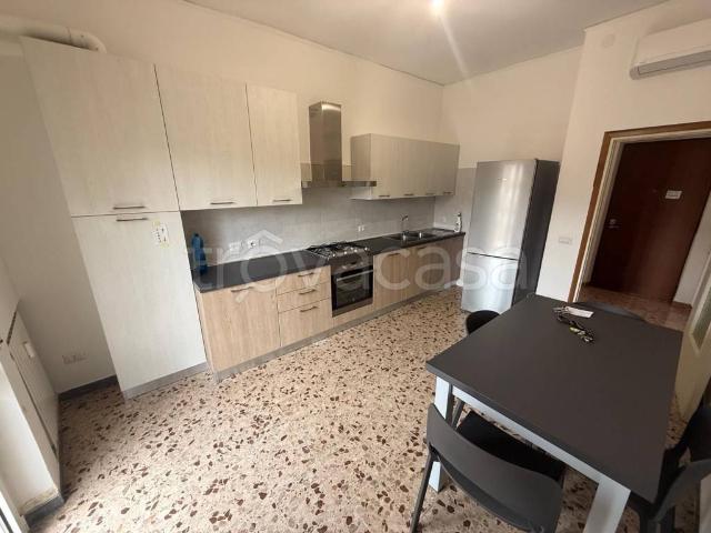 Appartamento in affitto a Quinzano, Brenzone