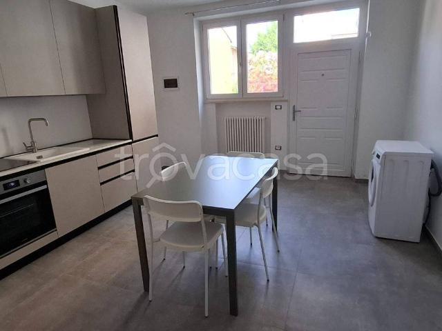 Appartamento in affitto a Sud-Ovest, Brenzone