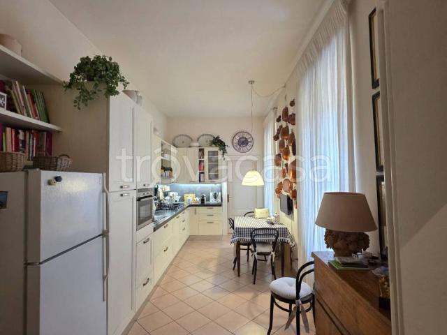Appartamento in affitto a Centro storico, Brenzone