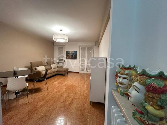 Appartamento in affitto a Ovest, Brenzone