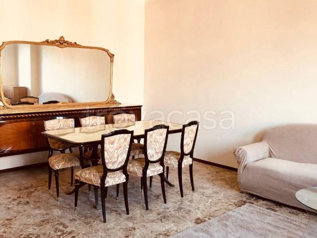 Appartamento in affitto a Villa Iria, Voghera