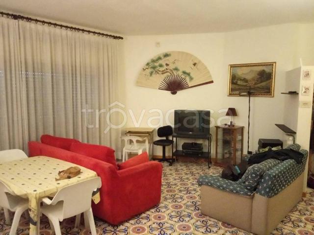 Appartamento in affitto a Barriera, Aci Castello