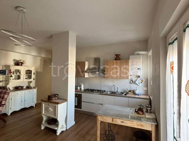 Appartamento in affitto a Agnone, Molise
