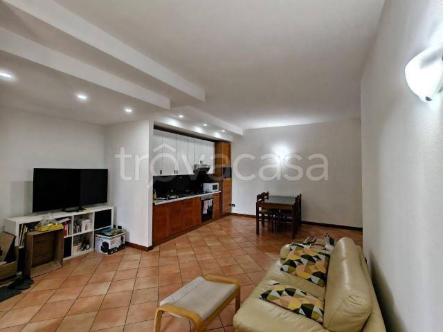 Appartamento in affitto a Almenno San Bartolomeo, Lombardia