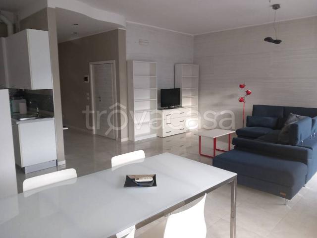 Appartamento in affitto a Puglia, Barletta-andria-trani