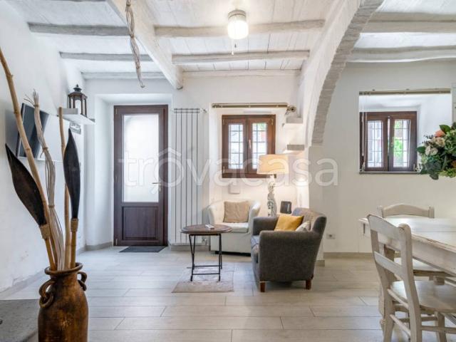 Appartamento in affitto a Centro Storico, Anguillara Sabazia