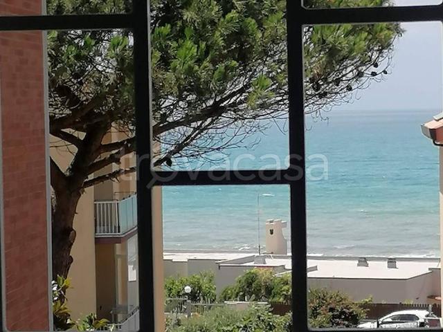 Appartamento in affitto a Lido di Enea, Roma Capitale