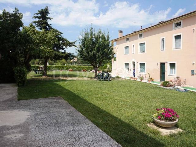 Appartamento in affitto a Marche, Macerata