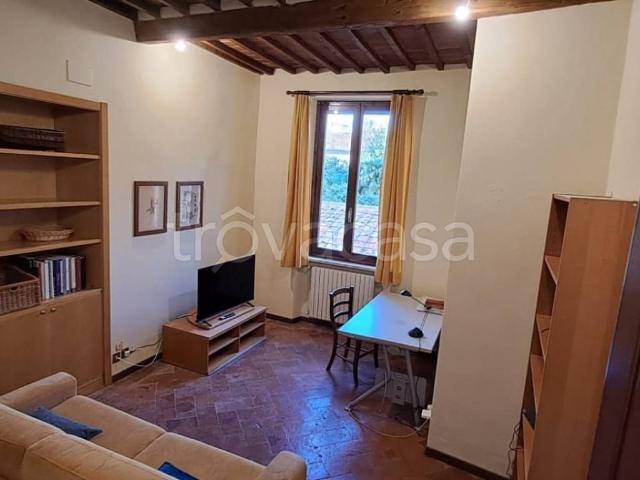 Appartamento in affitto a Palazzo Del Pero, Toscana