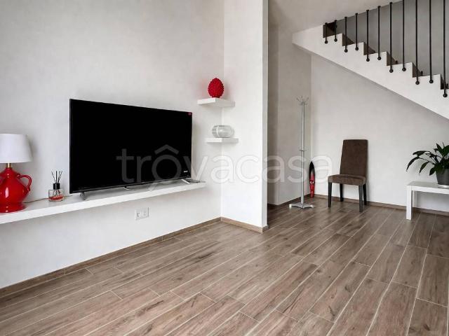 Appartamento in affitto a Palazzo Del Pero, Toscana