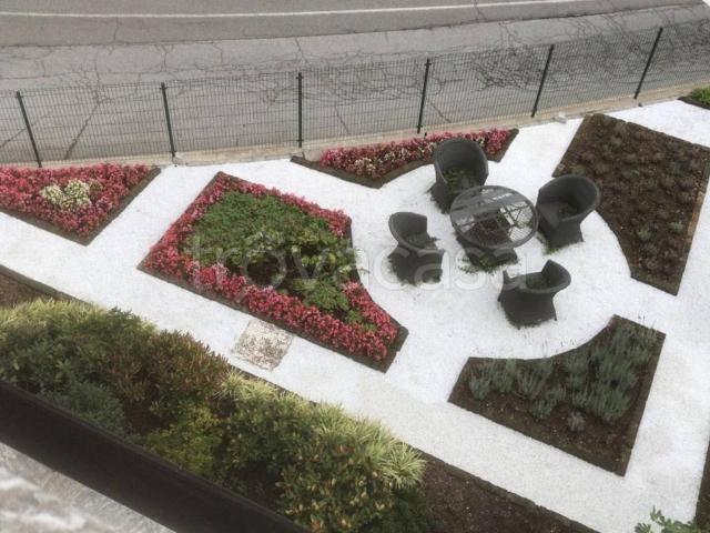 Appartamento in affitto a Arosio, Lombardia