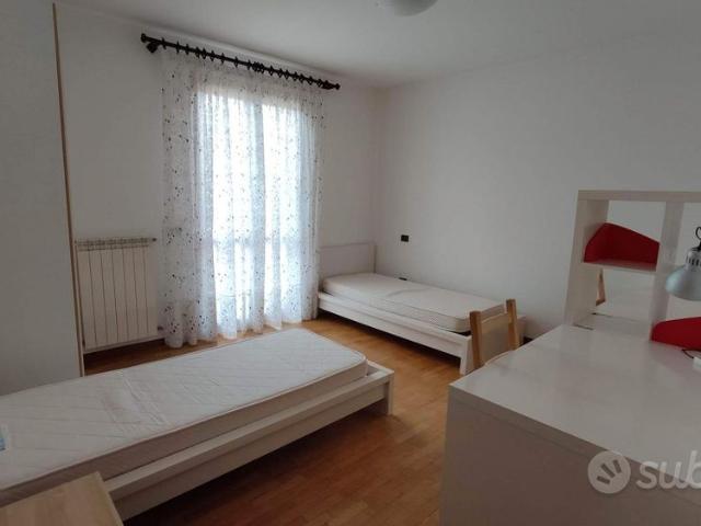 Appartamento in affitto a Legnaro, Padova