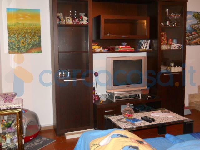 Appartamento in affitto a Centro Direzionale, Prato