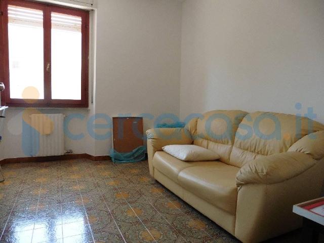 Appartamento in affitto a Centro Direzionale, Prato