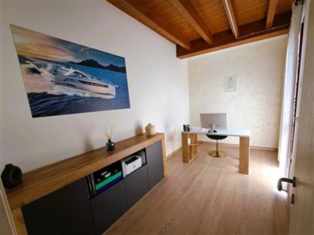 Appartamento in vendita a Capezzano Pianore, Camaiore