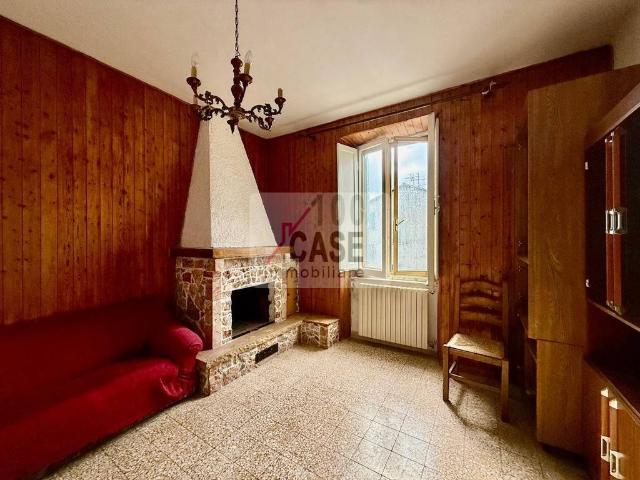 Appartamento in vendita a Abbadia San Salvatore, Toscana
