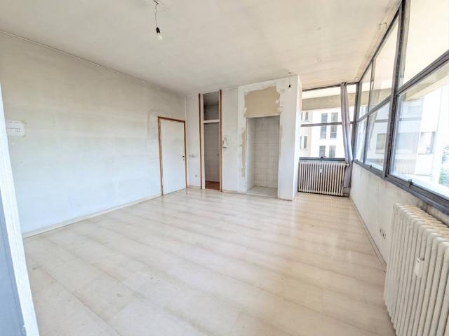 Appartamento in vendita a Abbiategrasso, Milano
