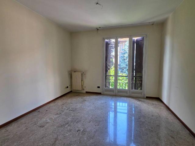 Appartamento in vendita a Abbiategrasso, Lombardia
