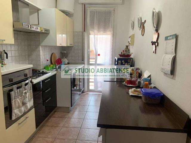 Appartamento in vendita a Abbiategrasso, Lombardia