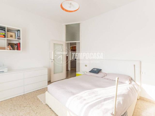 Appartamento in vendita a Abbiategrasso, Milano