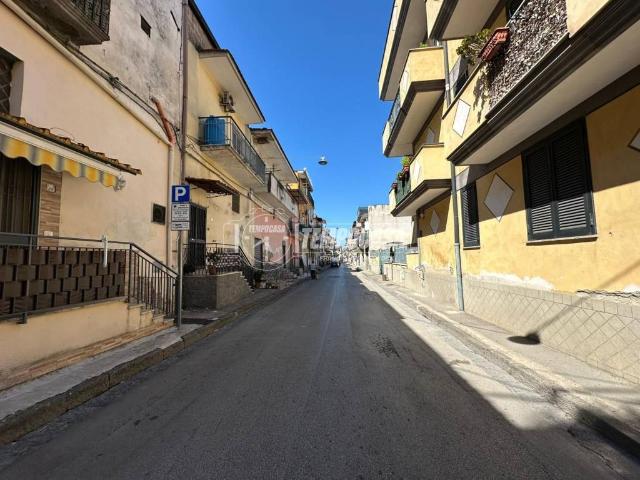 Appartamento in vendita a Acerra, Campania
