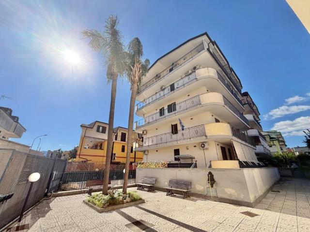 Appartamento in vendita a Acerra, Napoli