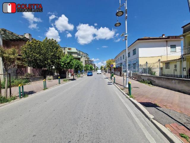 Appartamento in vendita a Acerra, Campania