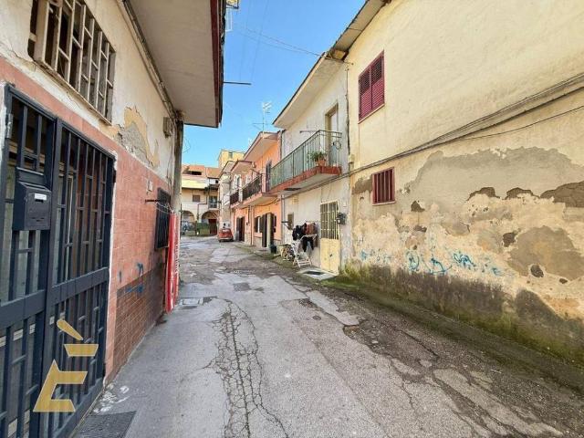 Appartamento in vendita a Acerra, Napoli
