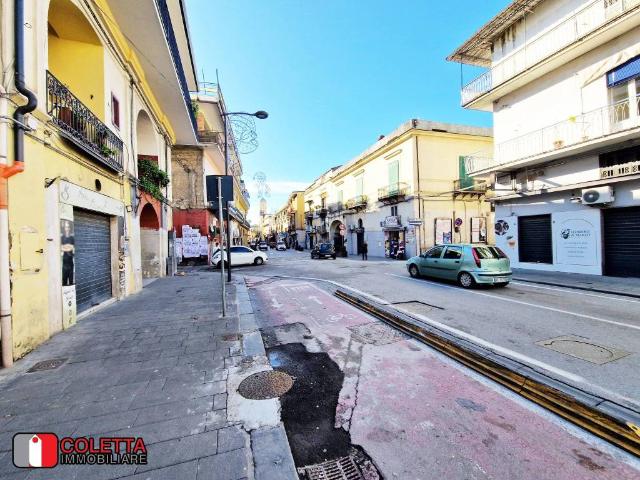 Appartamento in vendita a Acerra, Campania